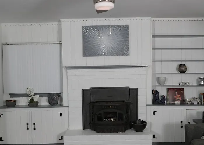Casa de férias Mid-century Comfy-chic Chateau 3/2 Pet Friendly