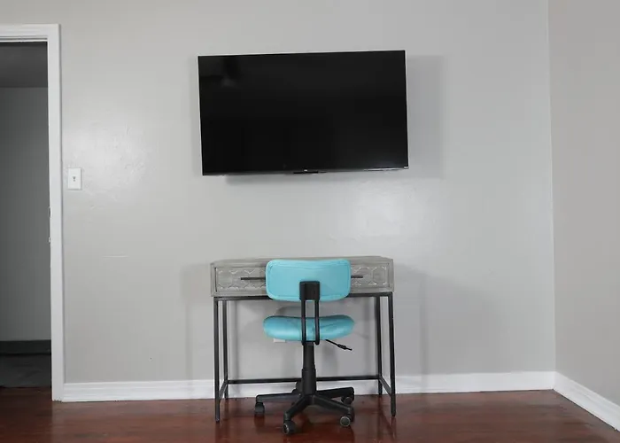 Casa de férias Mid-century Comfy-chic Chateau 3/2 Pet Friendly Tallahassee